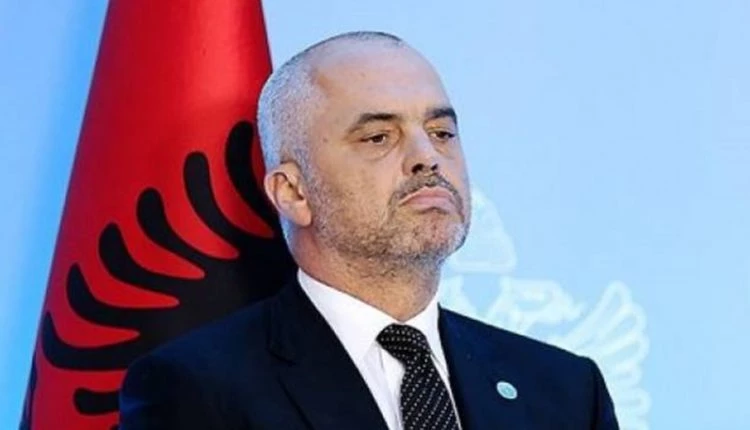 Το δίδαγμα των Βουλιαράτων: Η Αλβανία να θυμάται ότι το ποντίκι δεν τρομάζει πάντα τον ελέφαντα